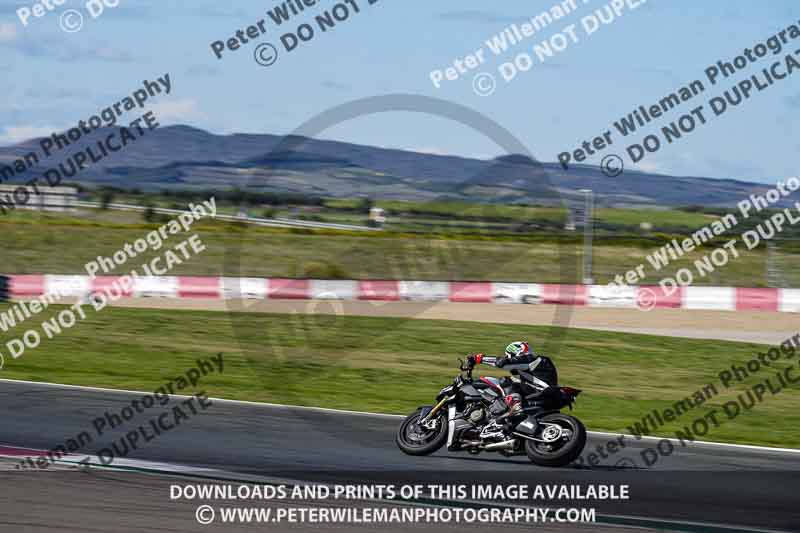 Circuito de Navarra;Spain;event digital images;motorbikes;no limits;peter wileman photography;trackday;trackday digital images